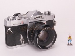 KONICA Autoreflex T3