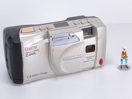 OLYMPUS Camedia C840L